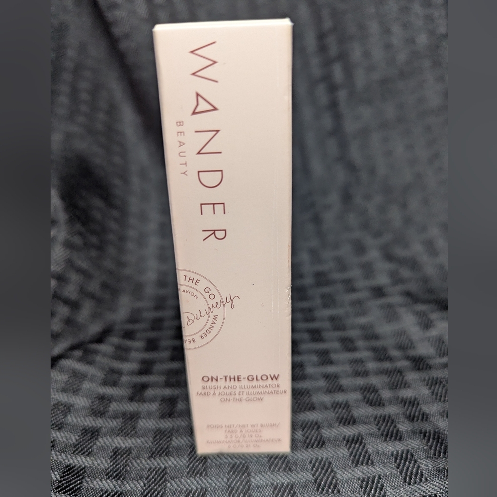 Wander Beauty On-The-Glow Blush & Illuminator - Sienna Sunset/Nude Glow.